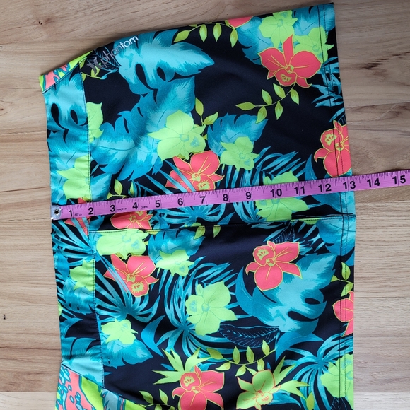 COPY - NWOT Hurley Phantom Board Skirt - Picture 7 of 7